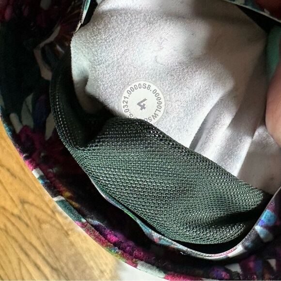 lululemon athletica Pink and Green Leggings Vibrant Floral Design - Picture 6 of 6